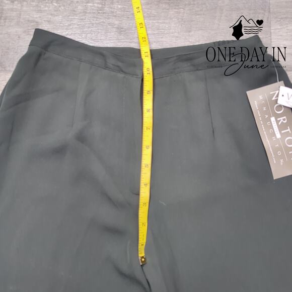 Norton McNaughton Petite Dress Pants Size 8P - Picture 4 of 6